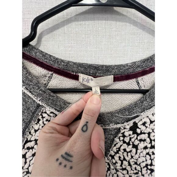 Jolt Distressed Long Sleeve Crewneck With Cheetah Print On Front - Picture 2 of 4